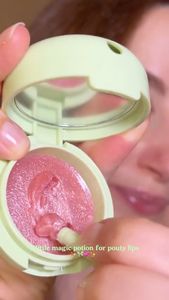 Instagram post by @azisafavi_