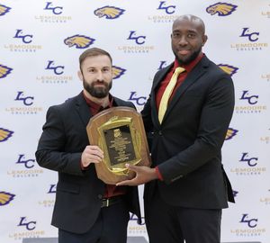 Instagram post by @coachbox.usawrestling