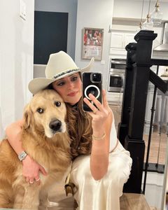 Instagram post by @skylarbean