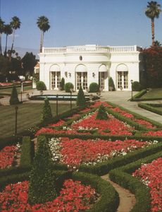 Instagram post by @vintageonq