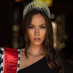 @brittneycrowell Instagram Profile