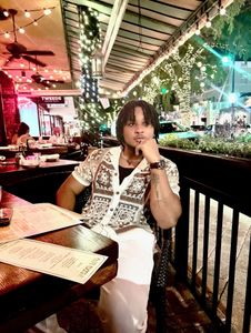 Instagram post by @modesty_xy