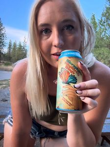 Instagram post by @pnwcraftbeerbabe