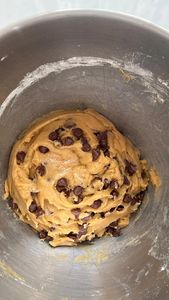 Instagram post by @claudiaaharrington