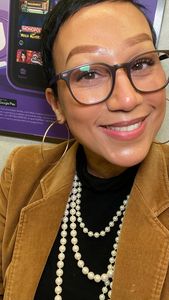 Instagram post by @shirleybinot