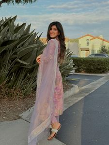 Instagram post by @thevoguesavvy