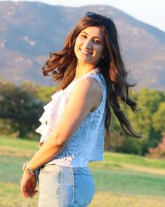 Instagram post by @thevoguesavvy