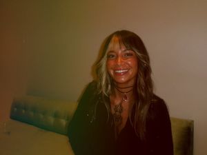 Instagram post by @maerynlong