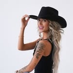 @sophieogle Instagram Profile