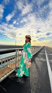 Instagram post by @sunrise_fashionista