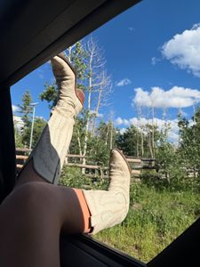 Instagram post by @mayajwalker