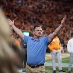 @dancingblueshirtguy Instagram Profile