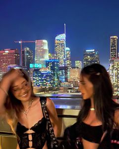 Instagram post by @dreakevak