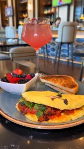 Instagram post by @vibinwithstooshiie