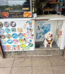 Instagram post by @kayshandchloe