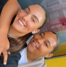 Instagram post by @kayshandchloe