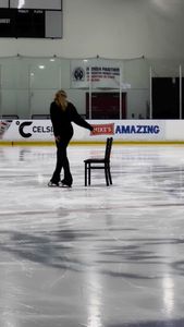 Instagram post by @authorjillianautumn