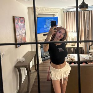 Instagram post by @aurorasarose