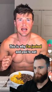 Instagram post by @alecthedietitian