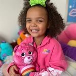 @lolo.skye Instagram Profile