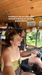 Instagram post by @creambasedbus