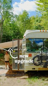 Instagram post by @creambasedbus