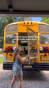 Instagram post by @creambasedbus