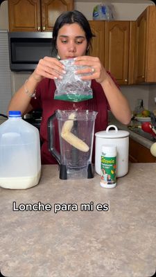 Instagram post by @raquelcanizaress