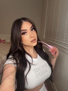 Instagram post by @vivaladivaaa_