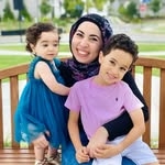 @lovinglylina Instagram Profile