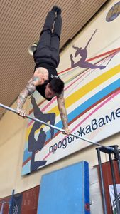 Instagram post by @chrisheria