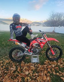 Instagram post by @penguin_stealer