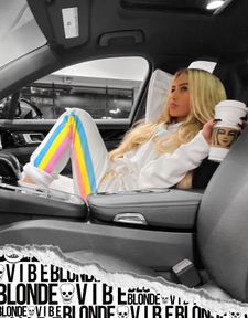 Instagram post by @blonde_vibe