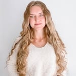 @angela.holm Instagram Profile