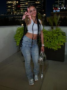Instagram post by @roseleediiii