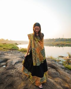 Instagram post by @halliegpatel