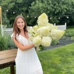 @rootandbloom_gardens Instagram Profile