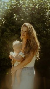 Instagram post by @laceyelizabeth