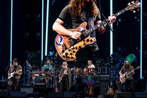 Instagram post by @grahamelesh