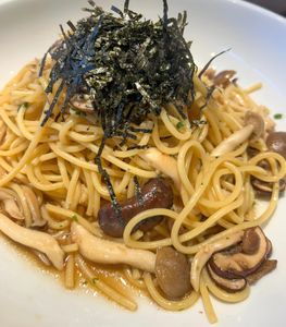 Instagram post by @swimmersnacks