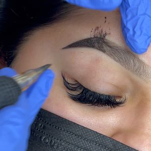 Instagram post by @lamicrobrow