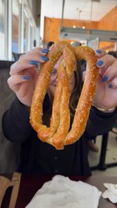 Instagram post by @megthings_