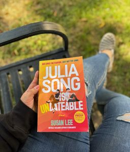 Instagram post by @readswithlex_