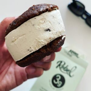 Instagram post by @convenientketo