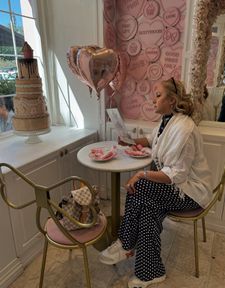 Instagram post by @elisdaily_