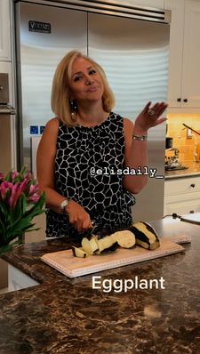 Instagram post by @elisdaily_