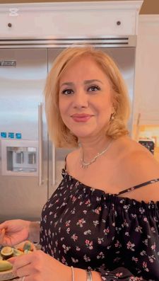 Instagram post by @elisdaily_