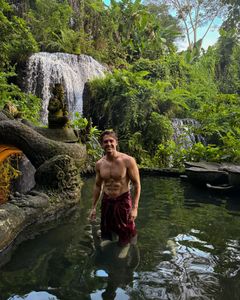 Instagram post by @nicktopel