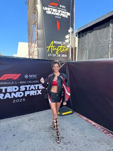 Instagram post by @jenamsims