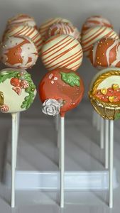 Instagram post by @creatiffcakepops